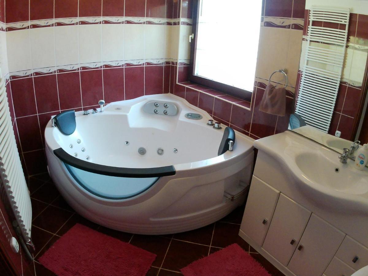 Balatoni Aranyparti Apartmanok Сиофок Екстериор снимка