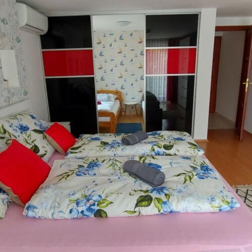 Balatoni Aranyparti Apartmanok Сиофок Екстериор снимка